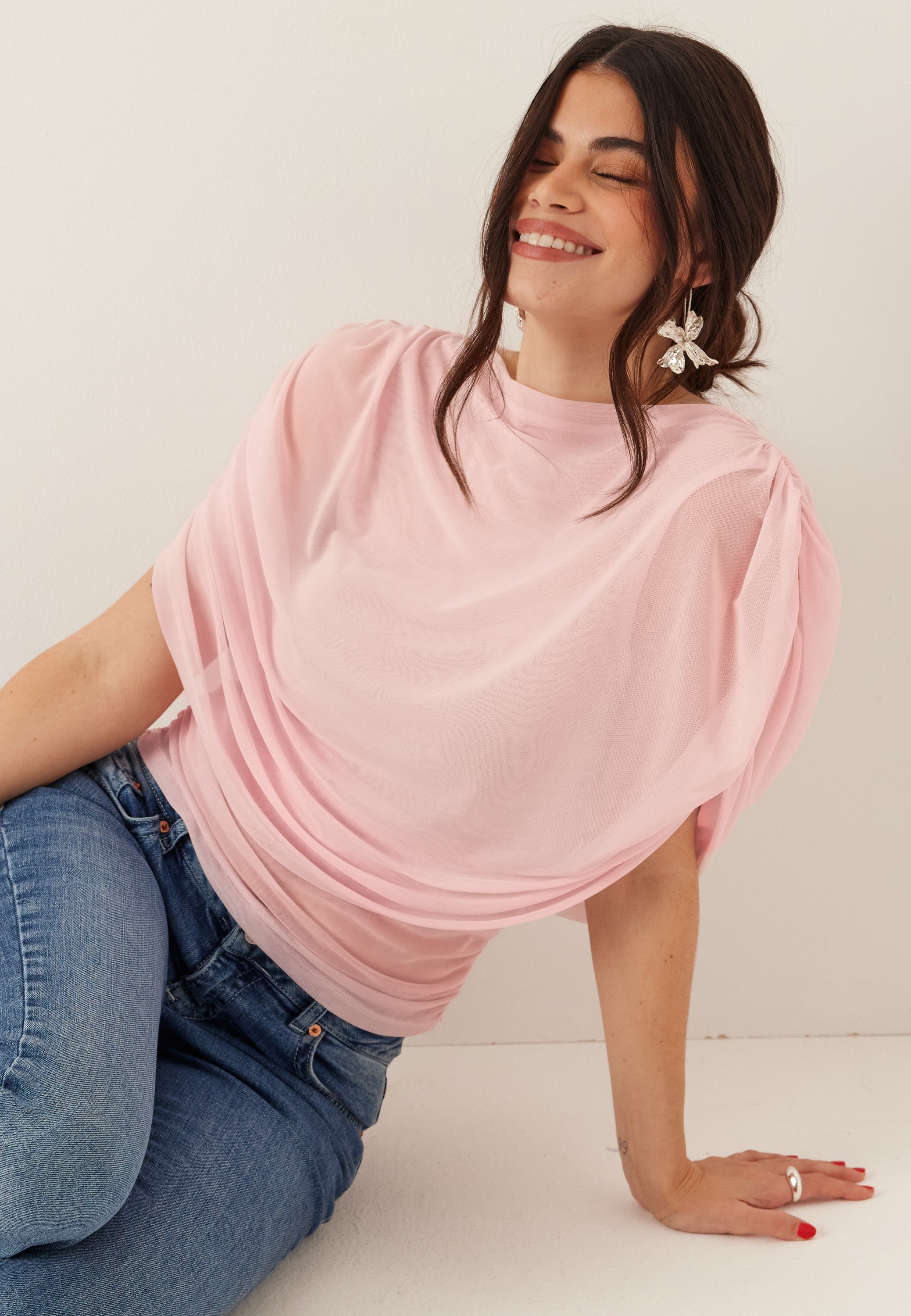 BUBBLEROOM Drapy Mesh Cape Top