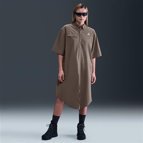 Nike ACG "Orb Weaver" Dri-FIT ADV UV-beskyttelseskjole til kvinder - brun