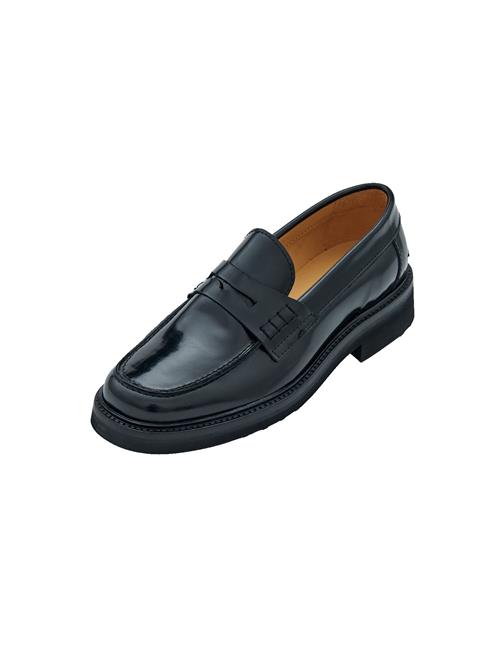 Se EDITED Slipper 'Klarissa'  sort hos About You