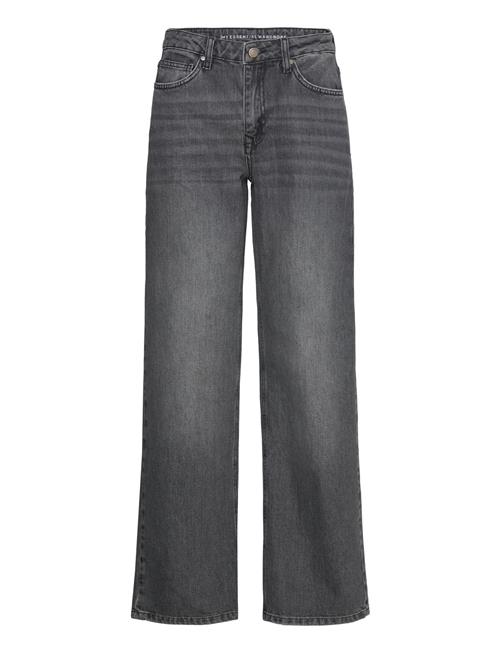 My Essential Wardrobe | 05 The Louis 139 High Wide | 29 x 32