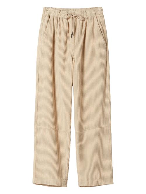 Se Bershka Bukser  sand hos About You