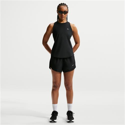 Nike Tempo Dri-FIT-løbeshorts med mellemhøj talje og indershorts til kvinder - sort