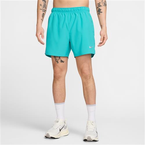Alsidige Nike Challenger-Dri-FIT-2-i-1-løbeshorts (13 cm) til mænd - grøn