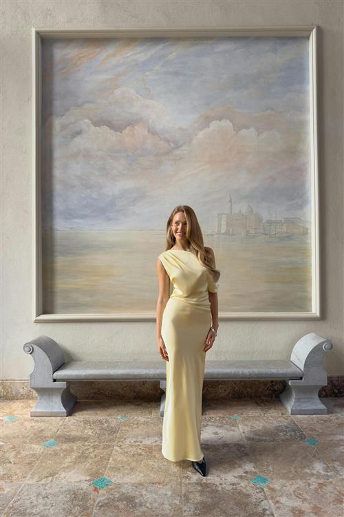 Gina Tricot - Draped satin maxi dress - satinkjoler - Gul - 34 - Dame