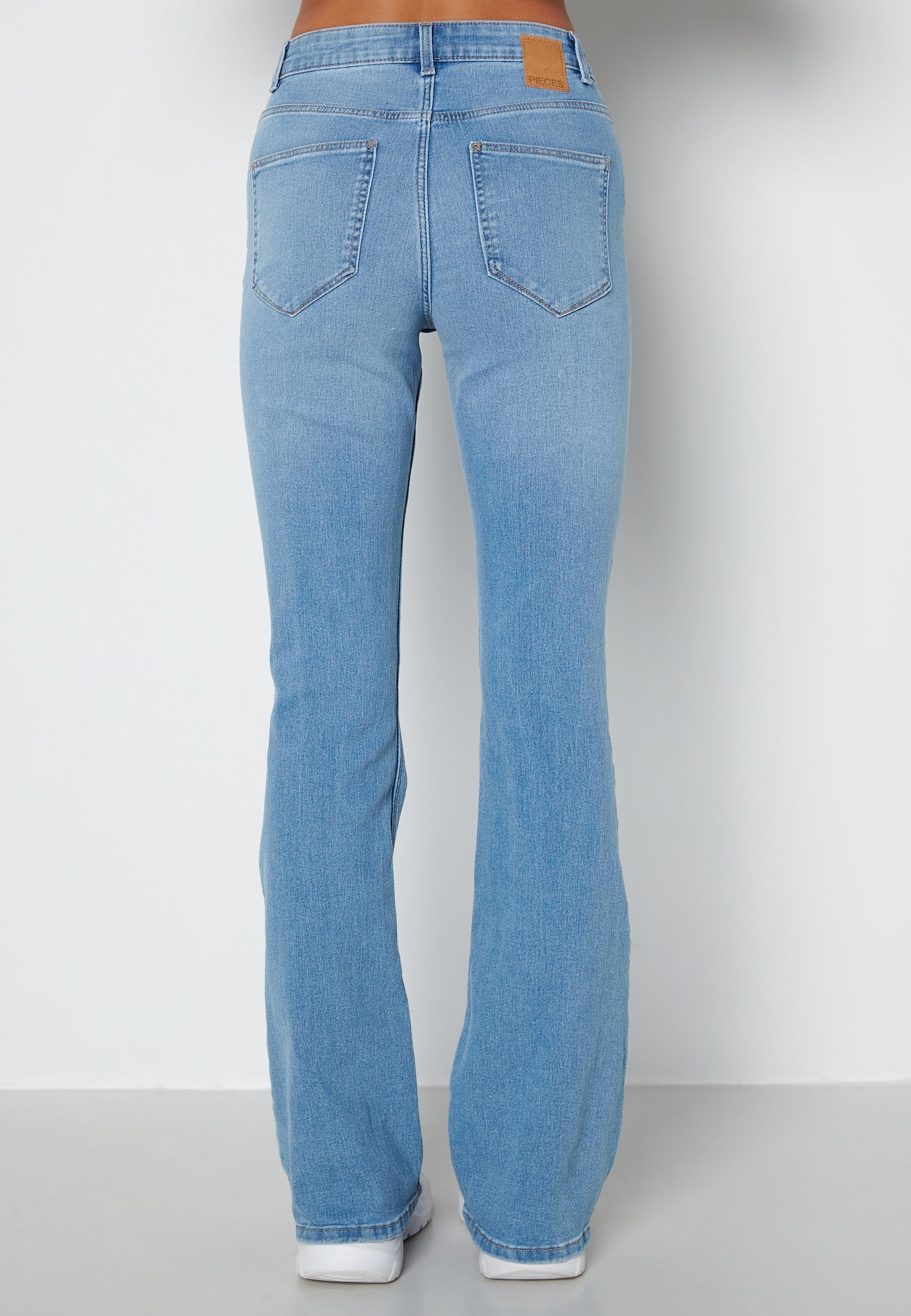 Pieces Peggy Flared HW Jeans