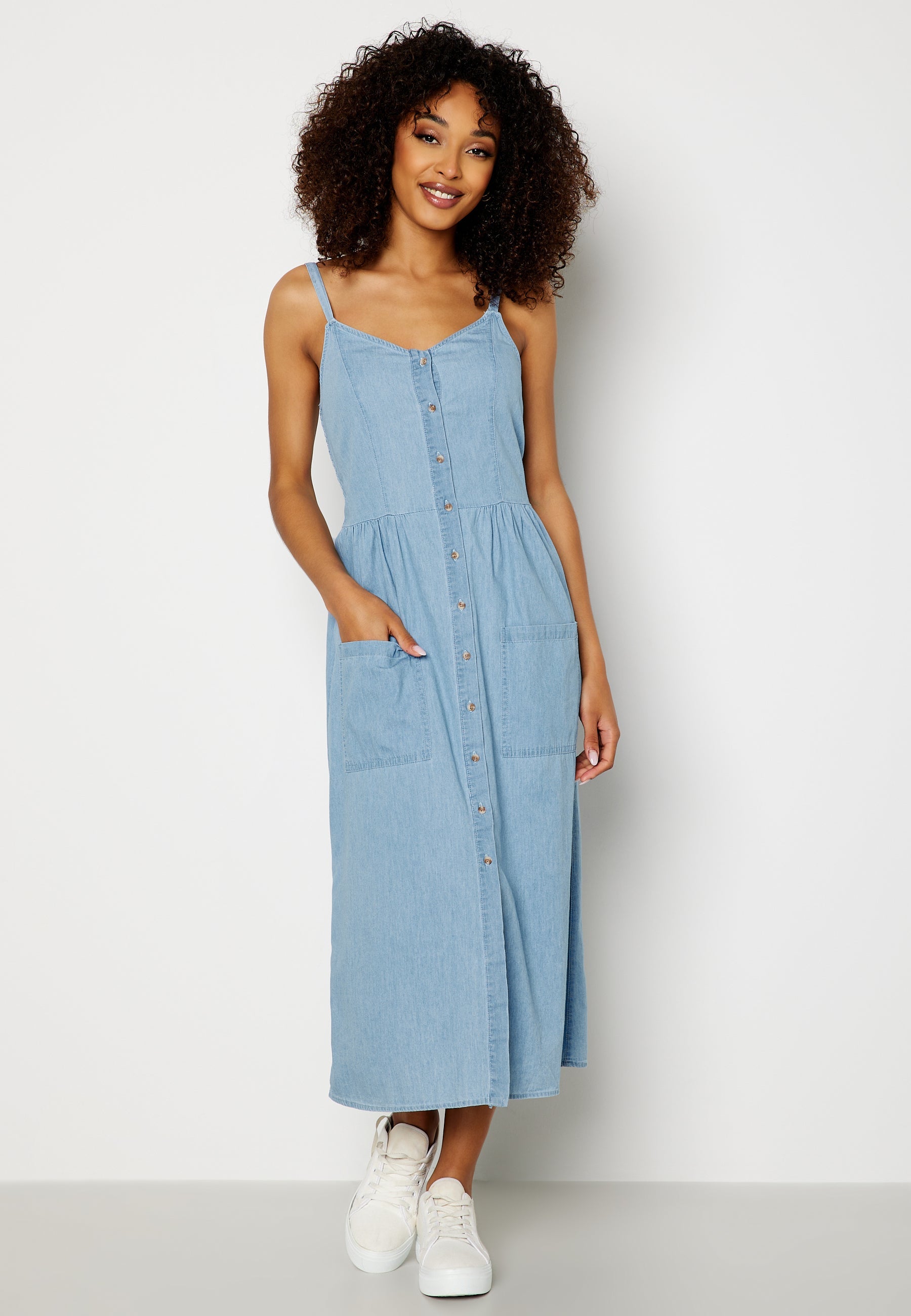 VILA Zia Fanzi Strap Midi Denim Dress