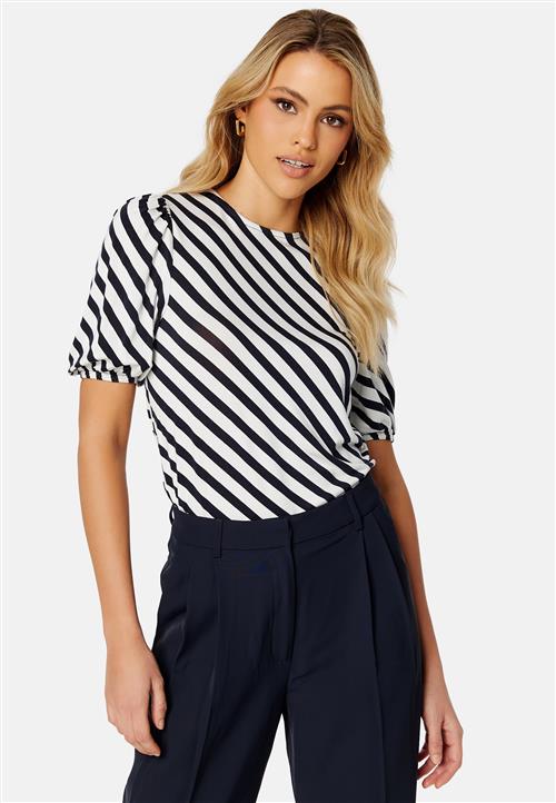 Happy Holly Noella top