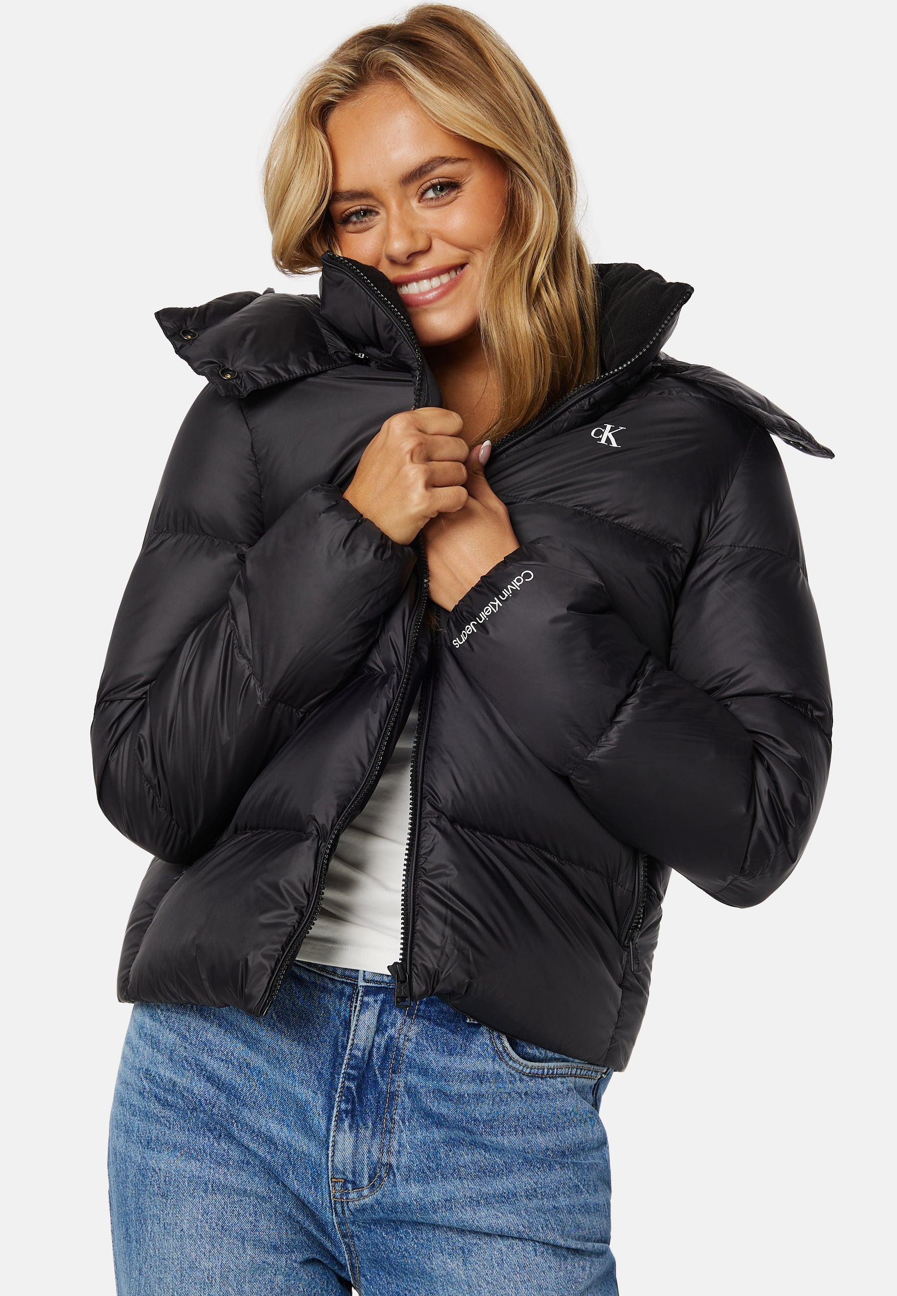 Calvin Klein Jeans MW Down Archetype Short Puffer