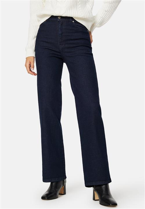 Dr. Denim Moxy Straight