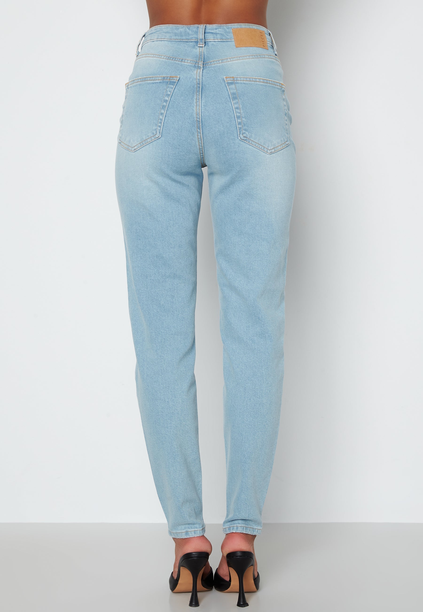 Pieces Leah Mom HW Ankle