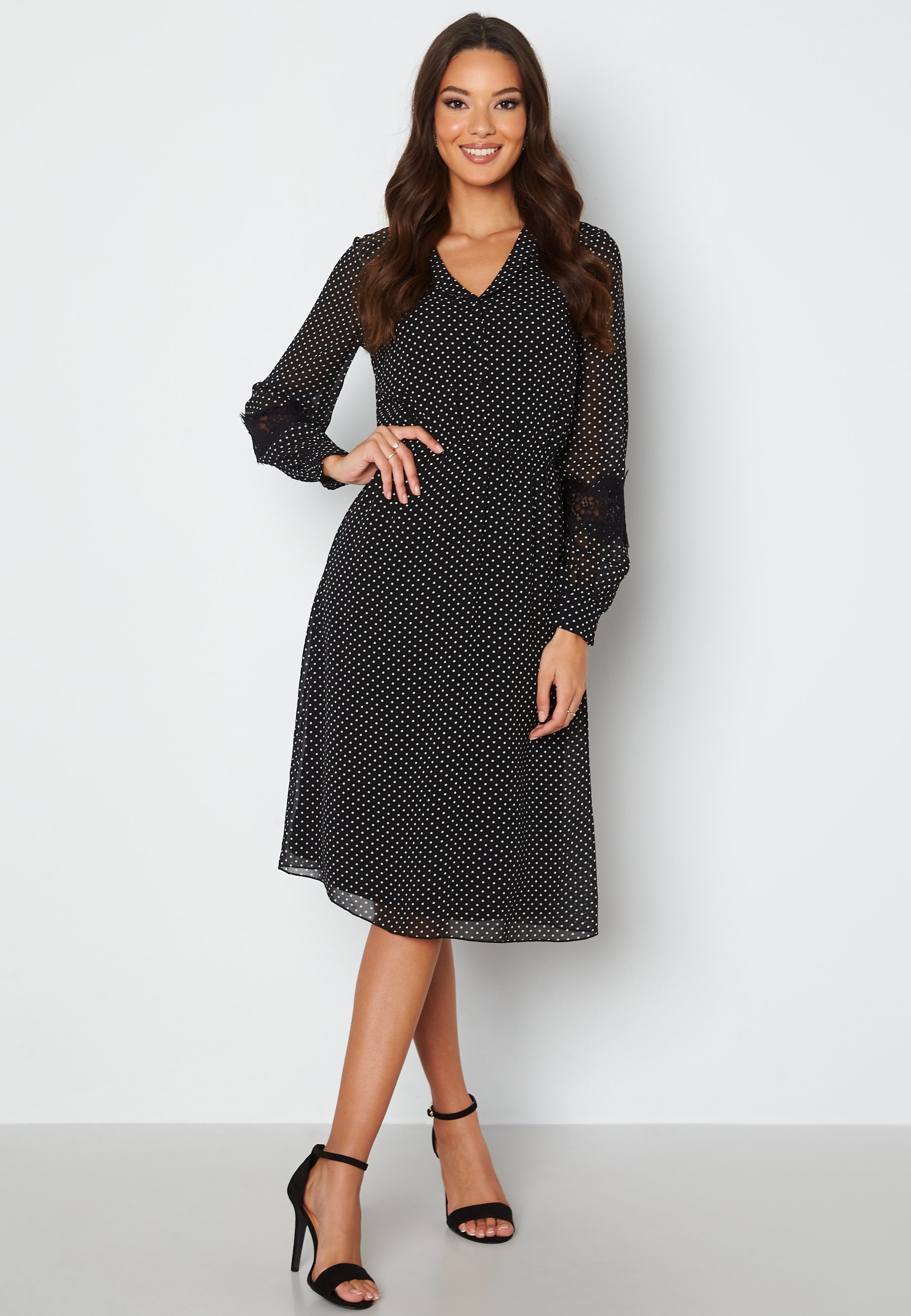 Happy Holly Ava lace dress