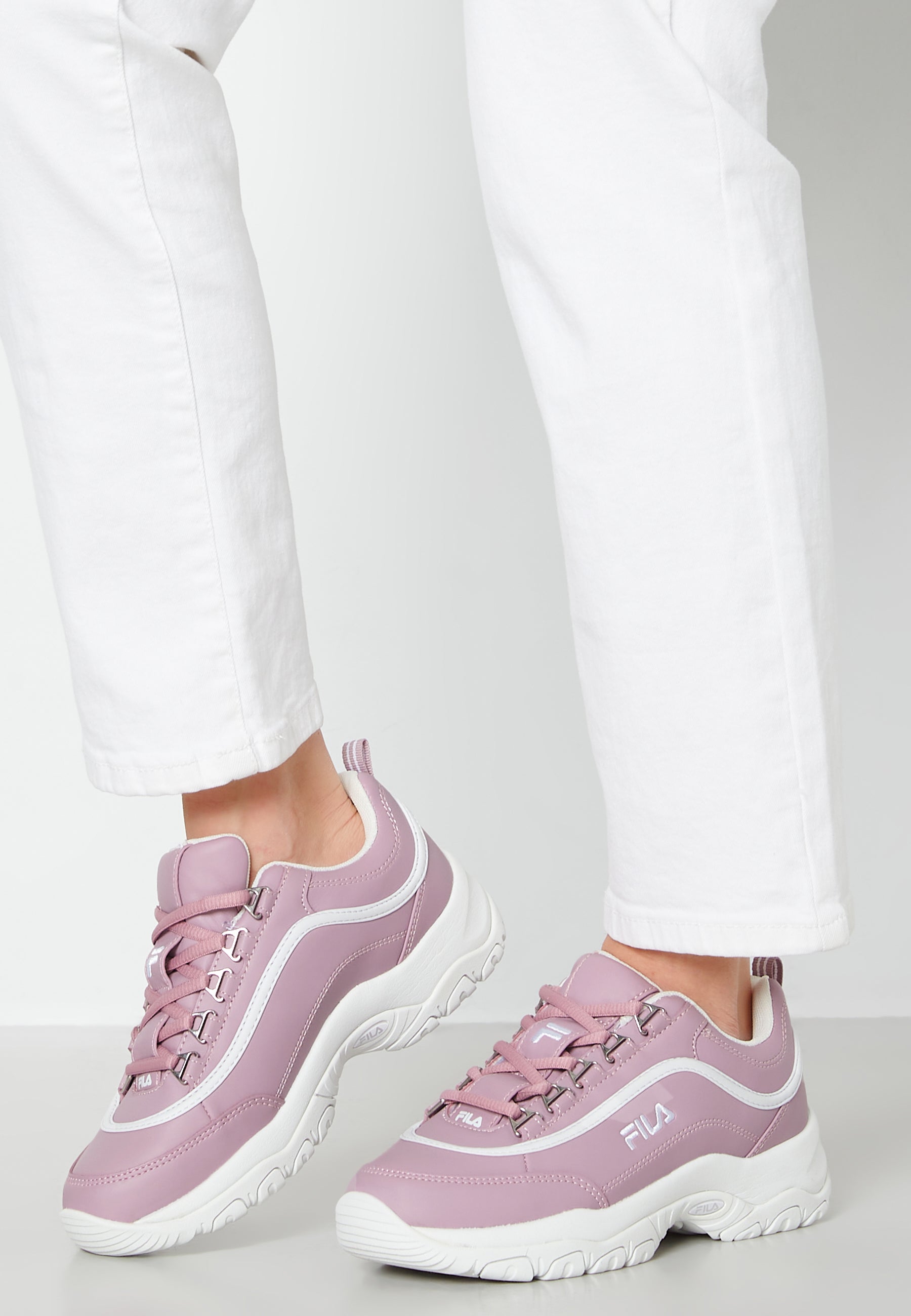 FILA Strada Low