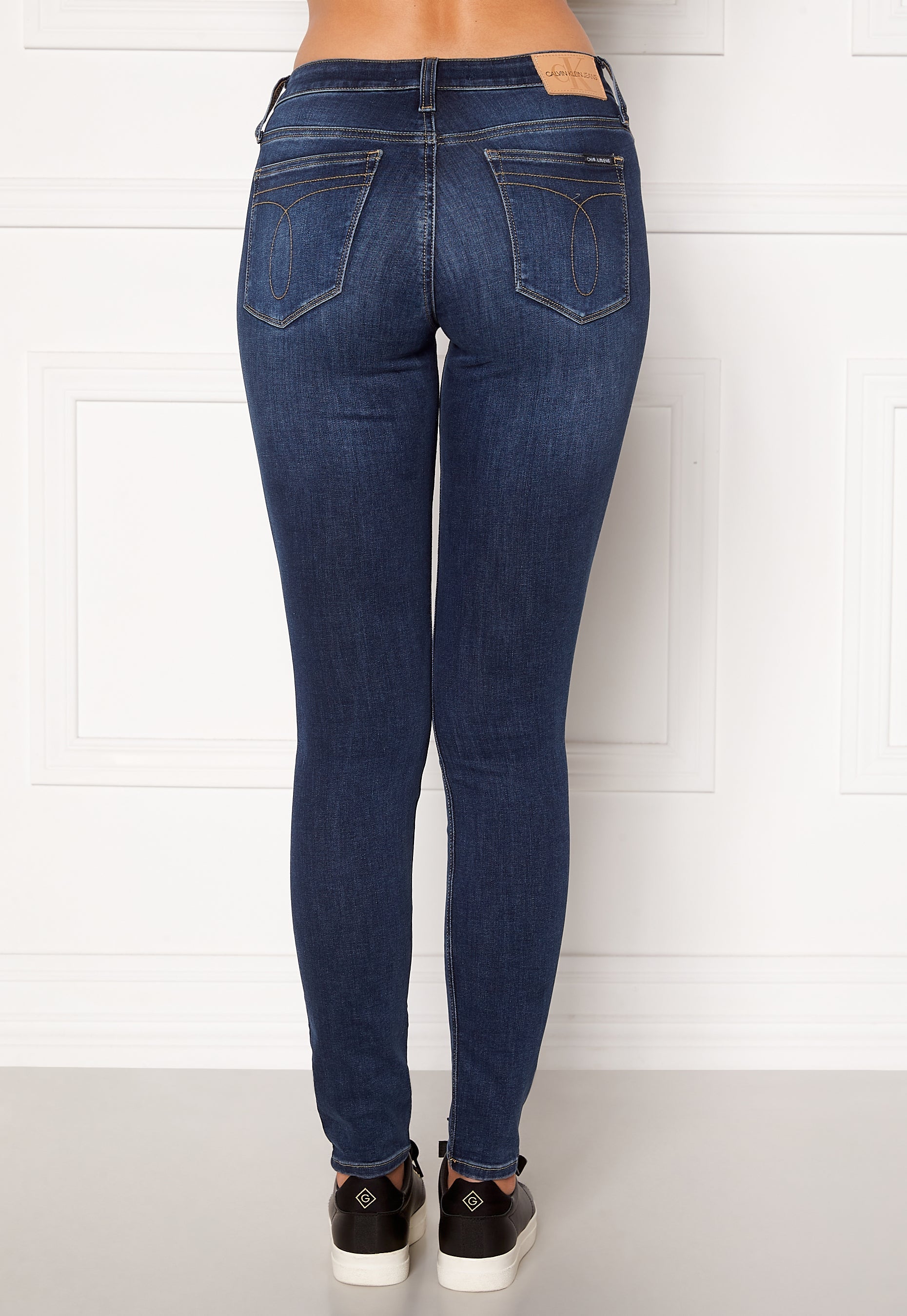Calvin Klein Jeans CKJ 011 Mid Rise Skinny