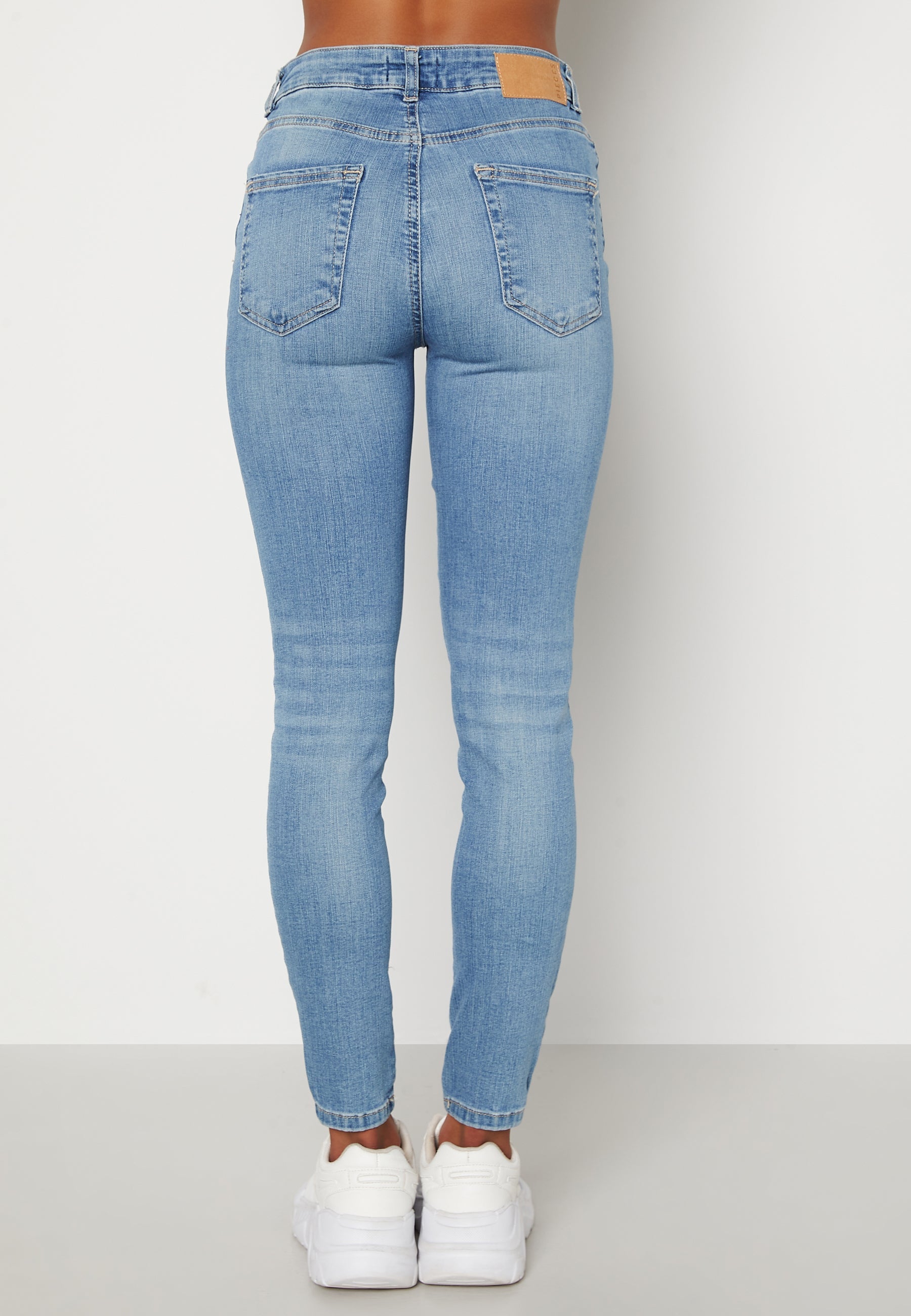 Pieces Delly MW Jeans