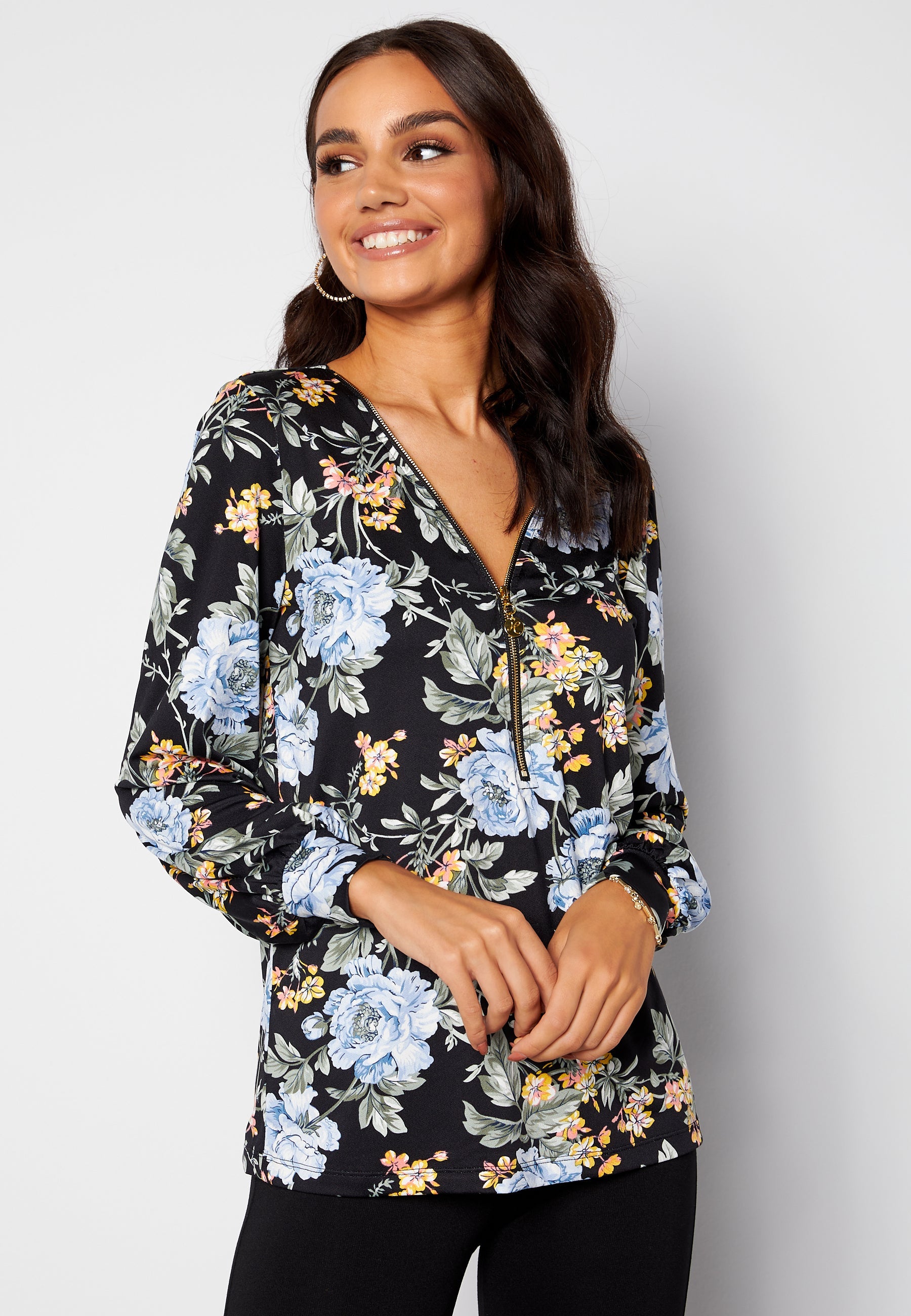 Happy Holly Marion puff sleeve top