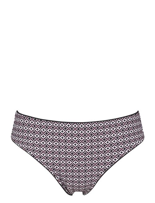 Missya | Aaliyah Tai | 38