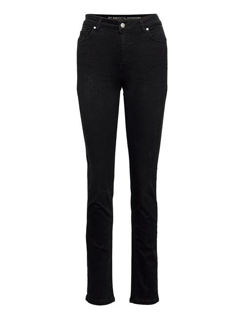 My Essential Wardrobe | 33 The Celina 100 High Straight Y | 24 x 32