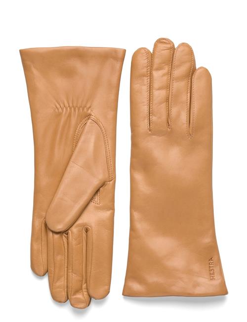 Hestra | Elisabeth Camel | 6.5