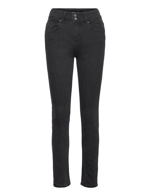 Garcia | Caro | 26 x 34