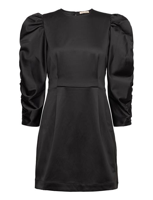 Stella Nova | Lady | 34