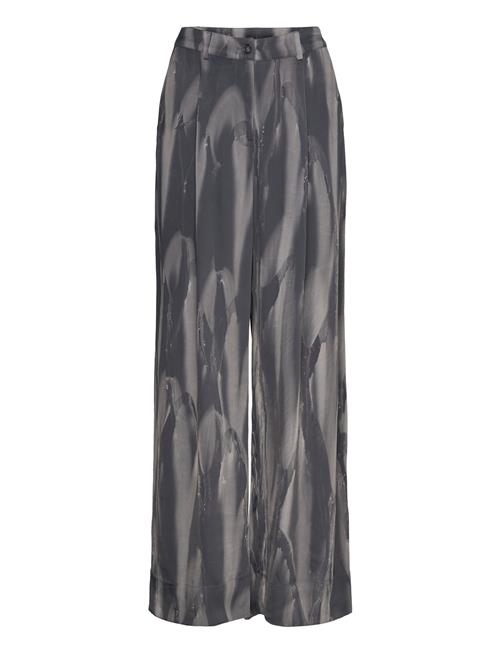 Rabens Saloner | Abia | L