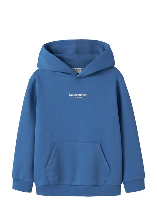 name it | Nkmbrody Ls Nreg Sweat Wh Bru Noos | 122-128