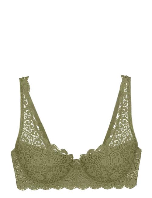 Triumph | Amourette Whp | C x 80