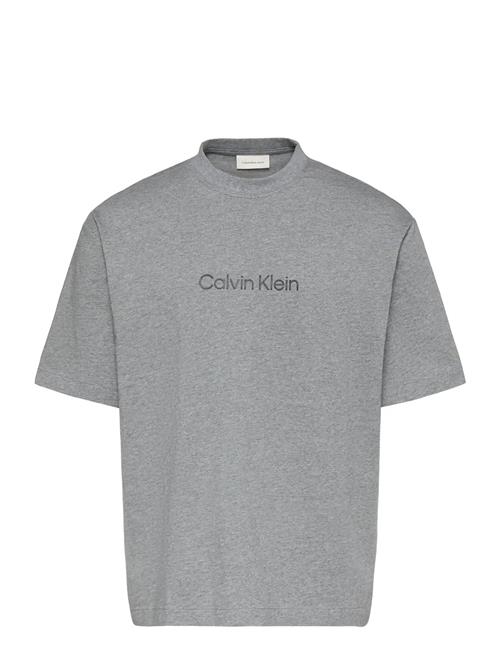 Calvin Klein | Ss Rlxd Standard Logo Crewnk Tee | XXL