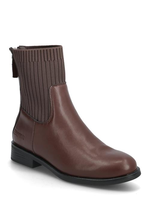 Exani | Chelsia W | 37