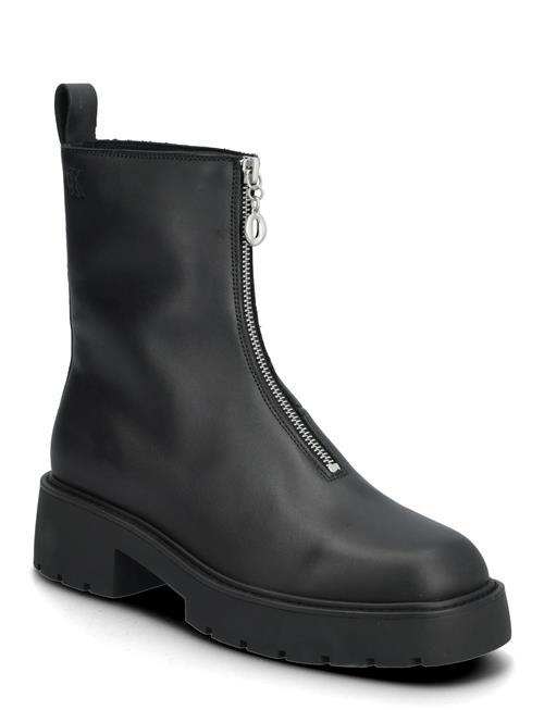 Calvin Klein | Chunky Front Zip Boot | 38