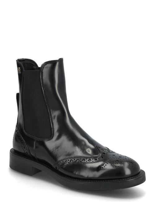 Tommy Hilfiger | Brogue Leather Chelsea Boot | 36