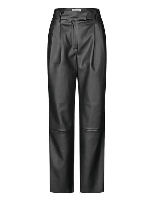 Dea Kudibal | Roxannedea | M