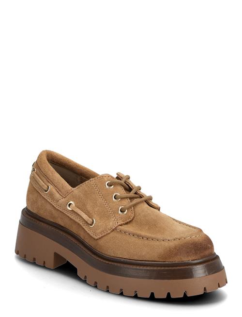 Steve Madden | Detroit | 38
