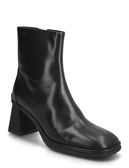 VAGABOND | Janine | 39