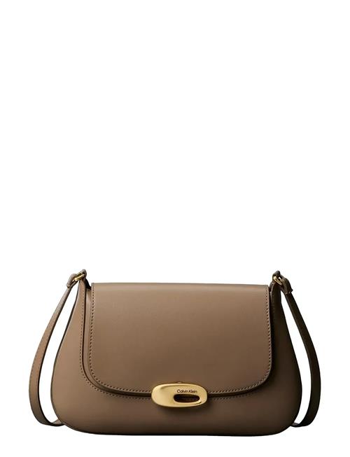 Calvin Klein | Hardware Flap Medium Crossbody | ONE SIZE