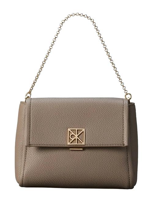 Calvin Klein | Emblem Hw Pebble Crossbody 20 | ONE SIZE