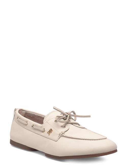 Tommy Hilfiger | Th Sleek Leather Boat Shoe | 41