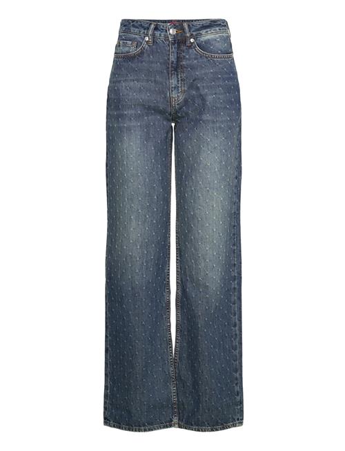 HUGO | 937_14 | 25 x 32