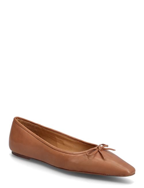 Polo Ralph Lauren | Pointed Leather Ballet Flat | 38
