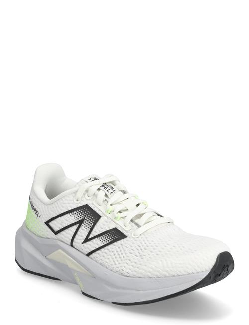New Balance | New Balance Fuelcell Propel V5 | 37.5