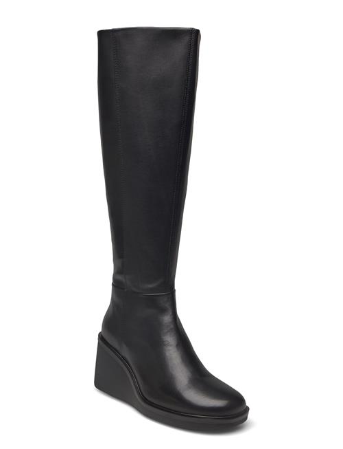 VAGABOND | Deena | 39