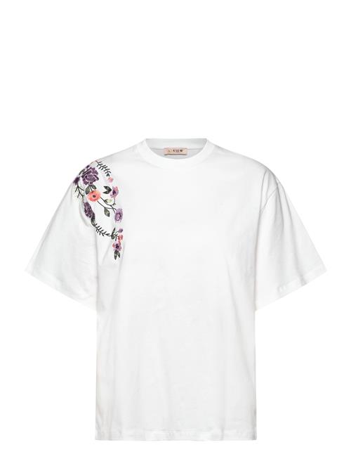 A-View | Best Fluschiatee | 40