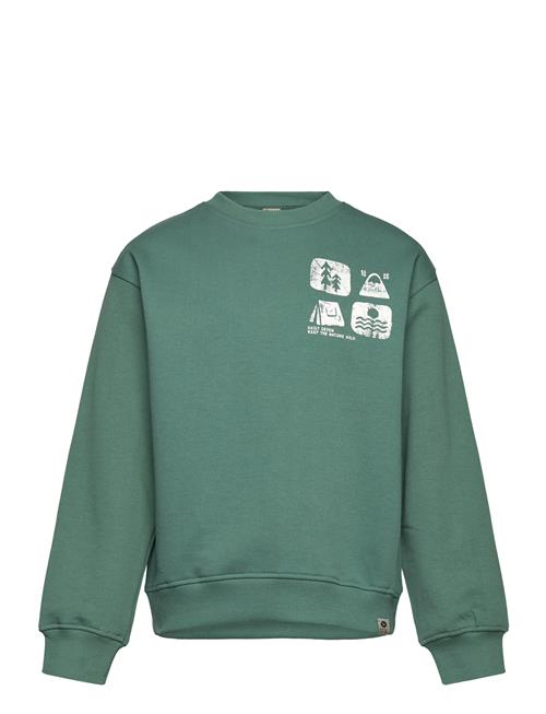 Daily 7 | Oversized Sweater Artwork | 92