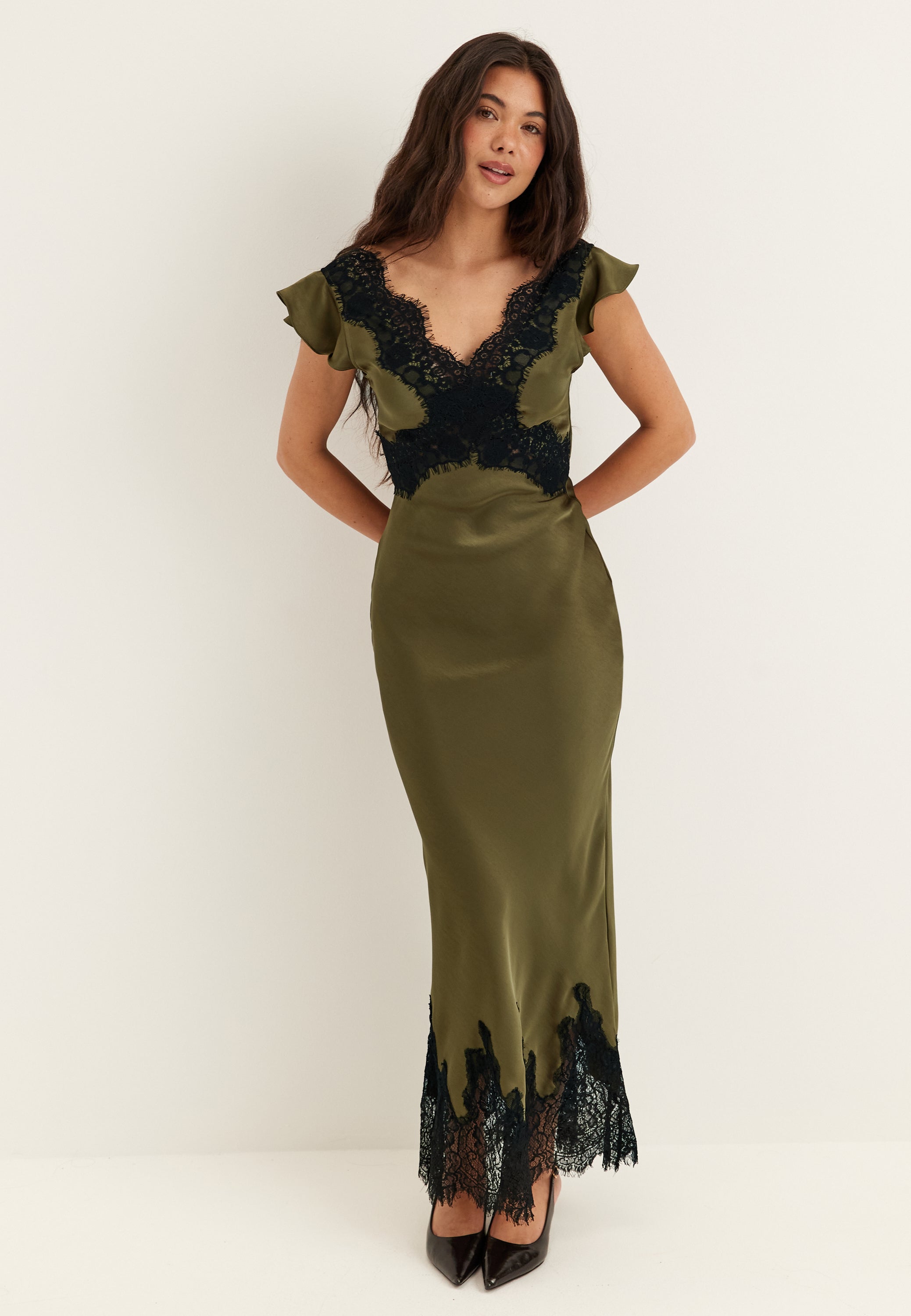 Bubbleroom Occasion Lace Satin Maxi Dress