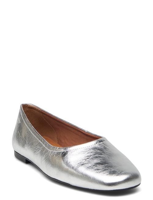 VAGABOND | Jolin | 39