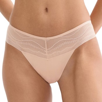 Triumph Trusser Breathe and Lift Smart String Beige Large Dame