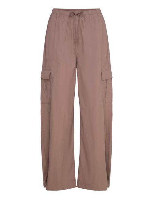 New Balance | Woven Cargo Pant | XL