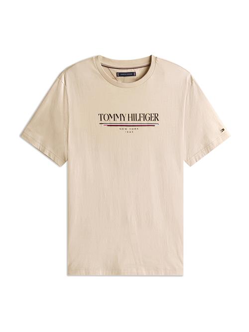TOMMY HILFIGER Bluser & t-shirts 'BRAND LOVE'  kit / marin / rød / hvid