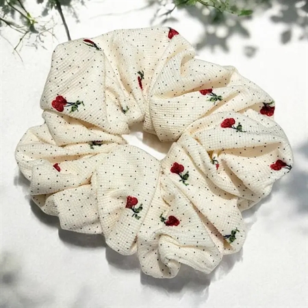 ELINE L'ATELIER Scrunchie Cherry