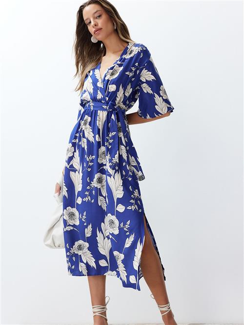 Trendyol Kjole  koboltblåt / sort / hvid